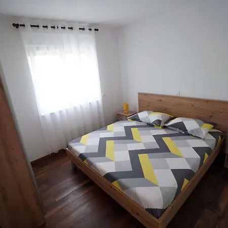 Petra Lejlighed Brodarica (Sibenik-Knin)